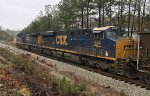 CSX 468 and 884 wait for green